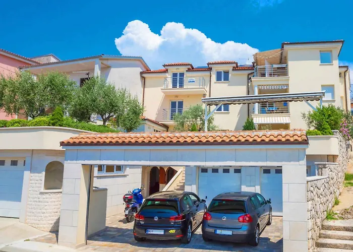 Apartamento Homes In 41669 Selce